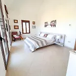 Luxurious Villa - Coin